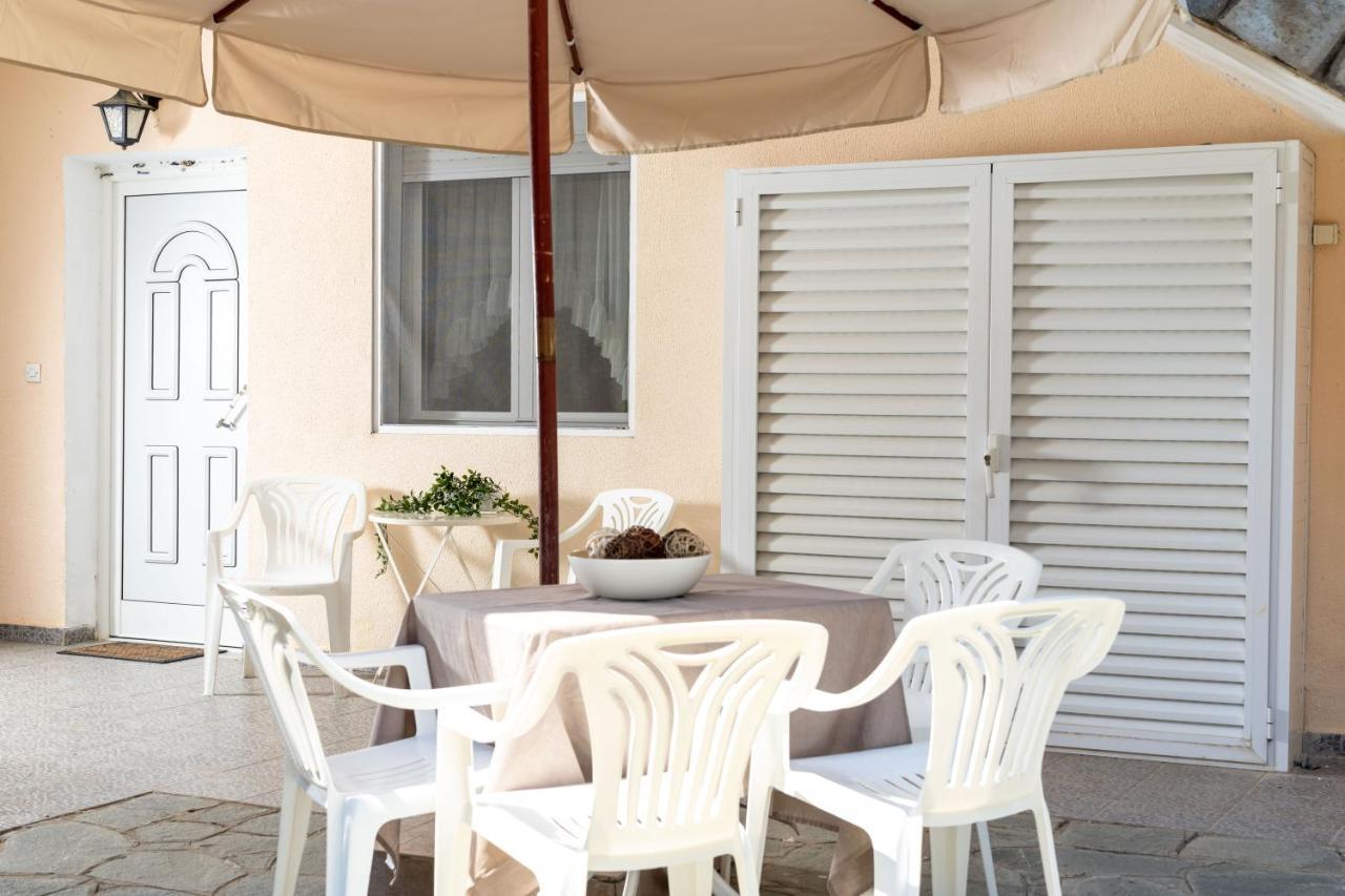 F & B Summer Collection - Paliouri Eksteriør billede